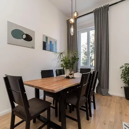 Apartment Maraska Lux